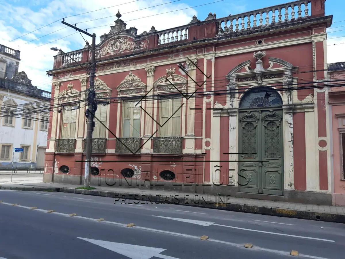 CASARÃO - RUA FÉLIX DA CUNHA 570 - PELOTAS - RS