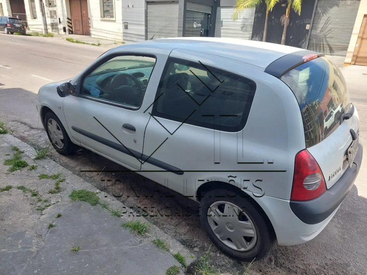 LOTE 001 - RENAULT CLIO