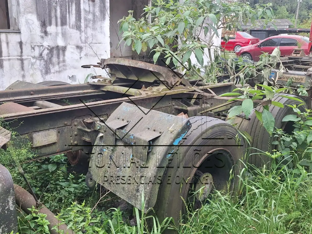 LOTE 000 - CAMINHÃO VOLVO/ N10 TURBO II