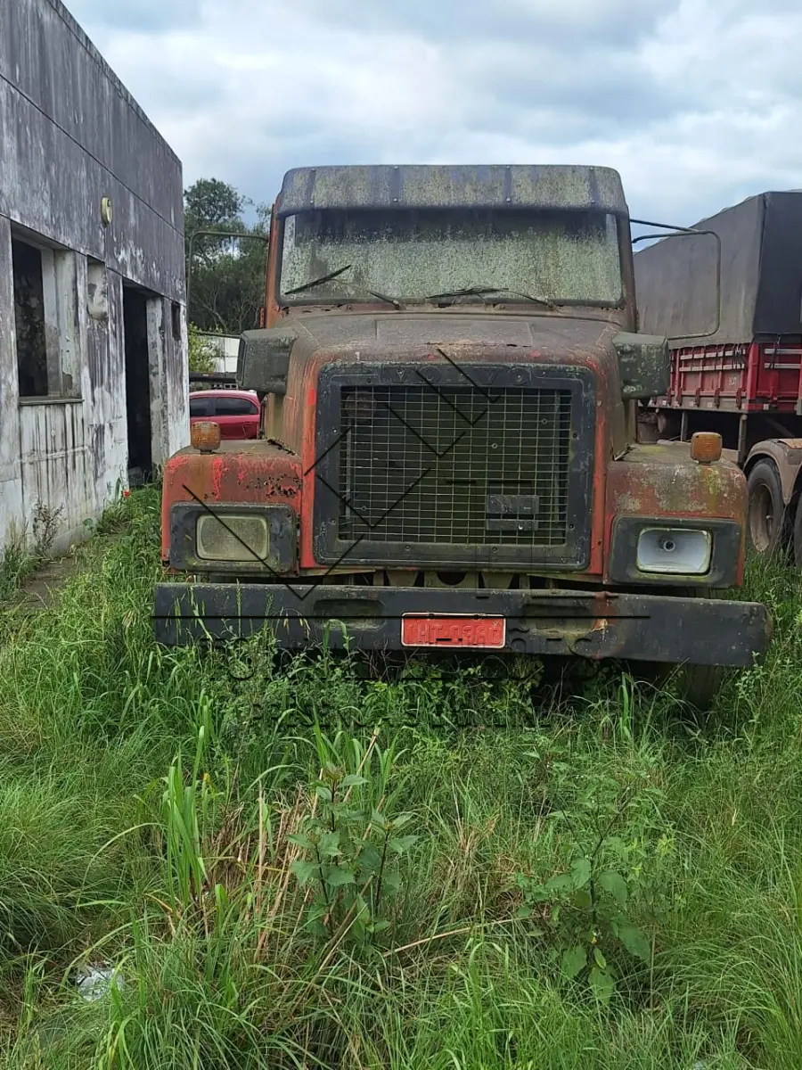 LOTE 000 - CAMINHÃO VOLVO/ N10 TURBO II