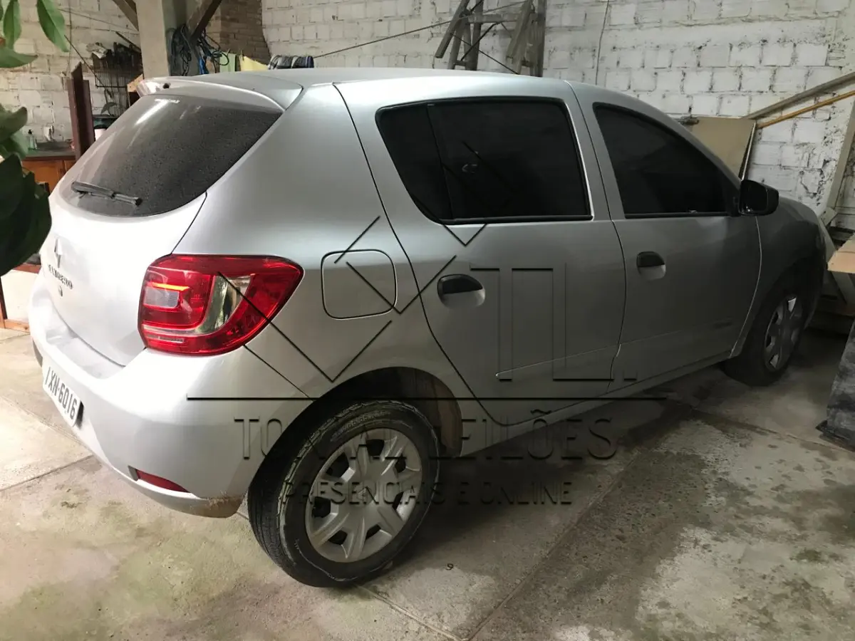 LOTE 001 - RENAULT/SANDERO AUTH 10