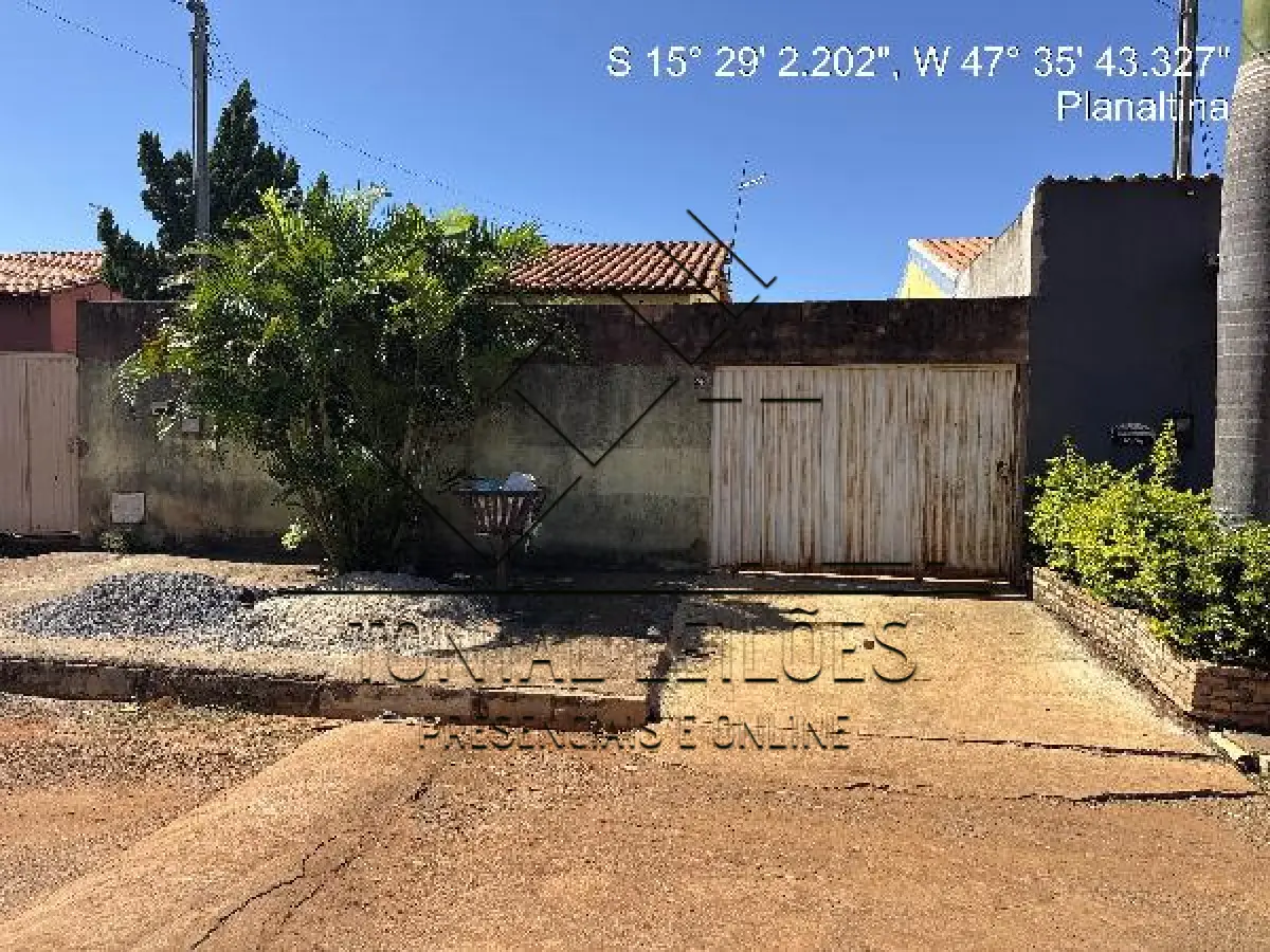 LOTE 069