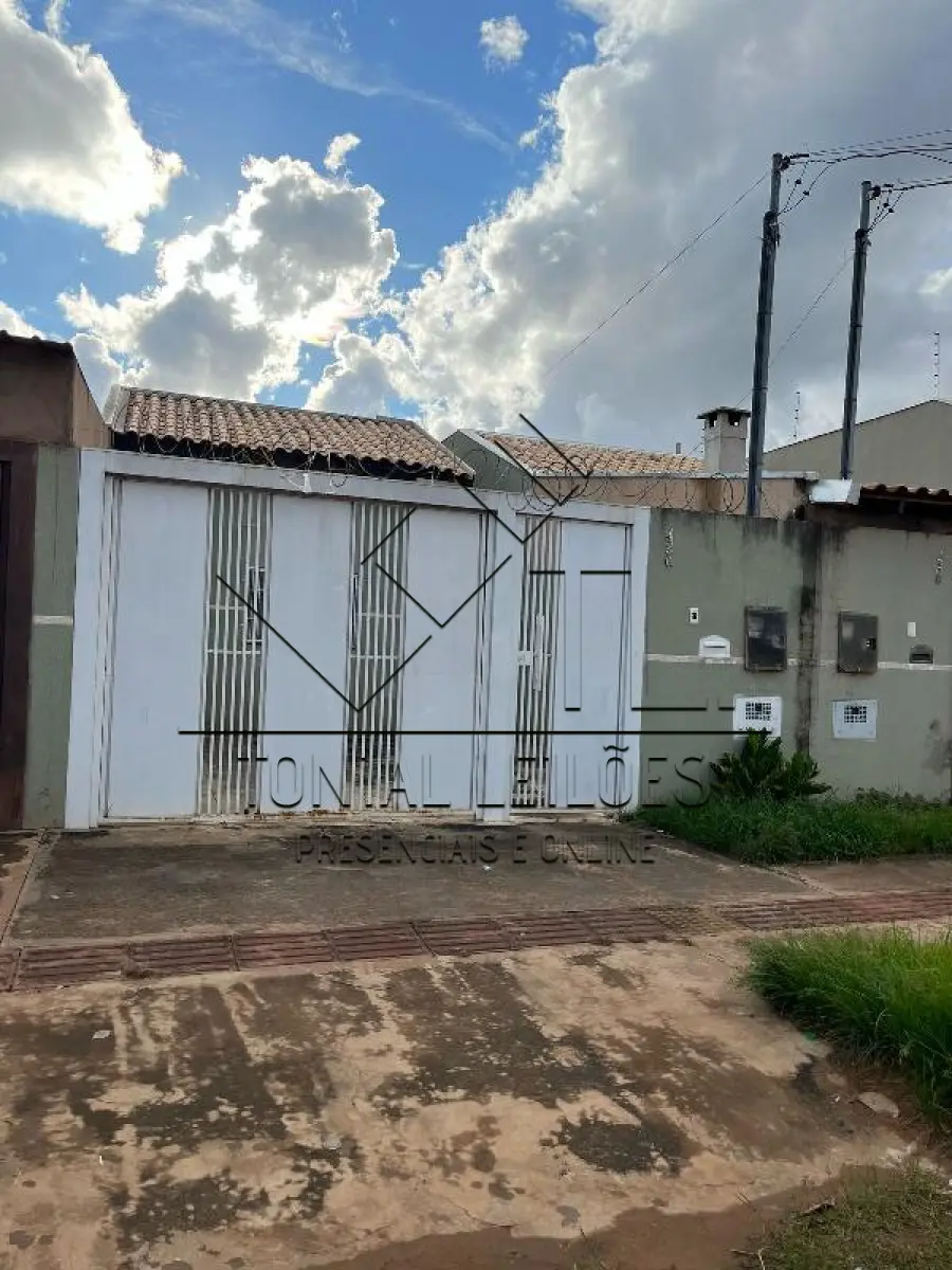 LOTE 131