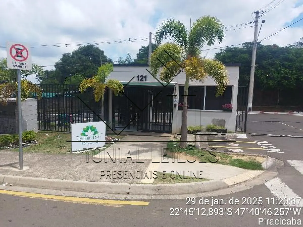 LOTE 469