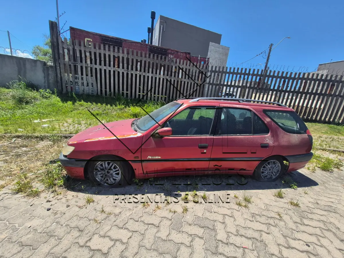 LOTE 000 - IMP/PEUGEOT 306 PAS B 18
