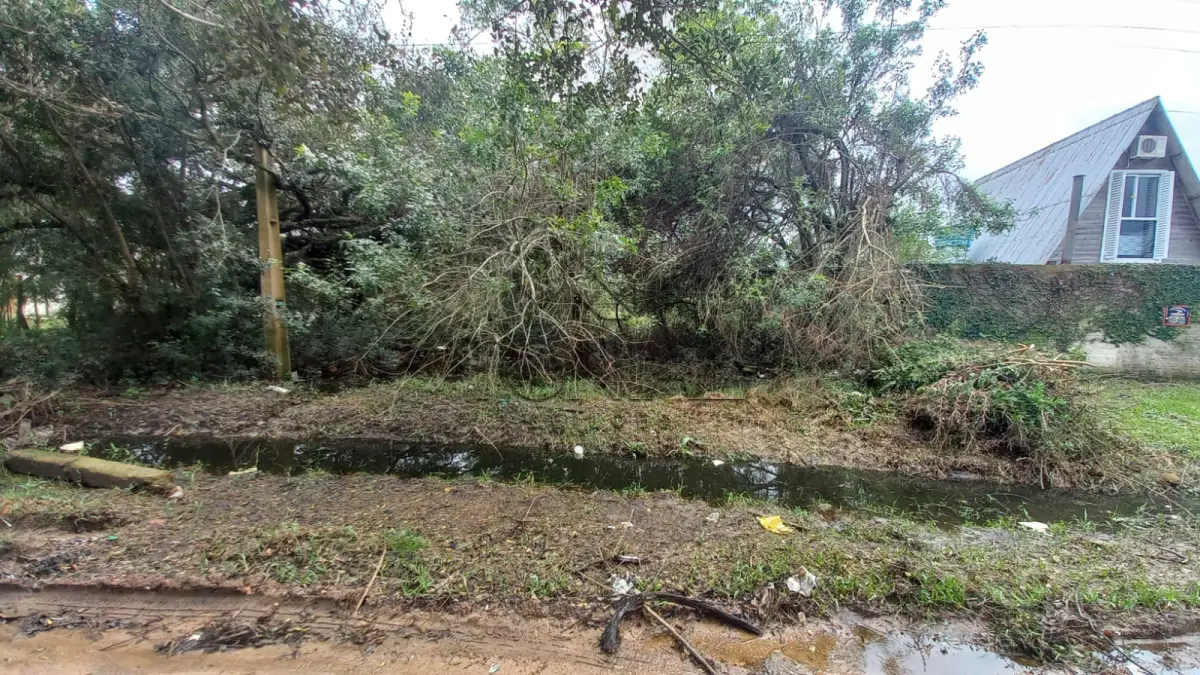 LOTE 000 - TERRENO - PONTAL DA BARRA - LOTE 09, QUADRA 10 - LARANJAL - PELOTAS