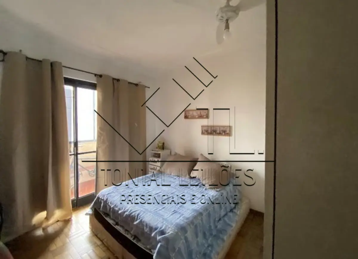 LOTE 000 - APARTAMENTO 22, ED. URUGUAIANA, RUA SENADOR MENDONÇA Nº 35 - PELOTAS - RS