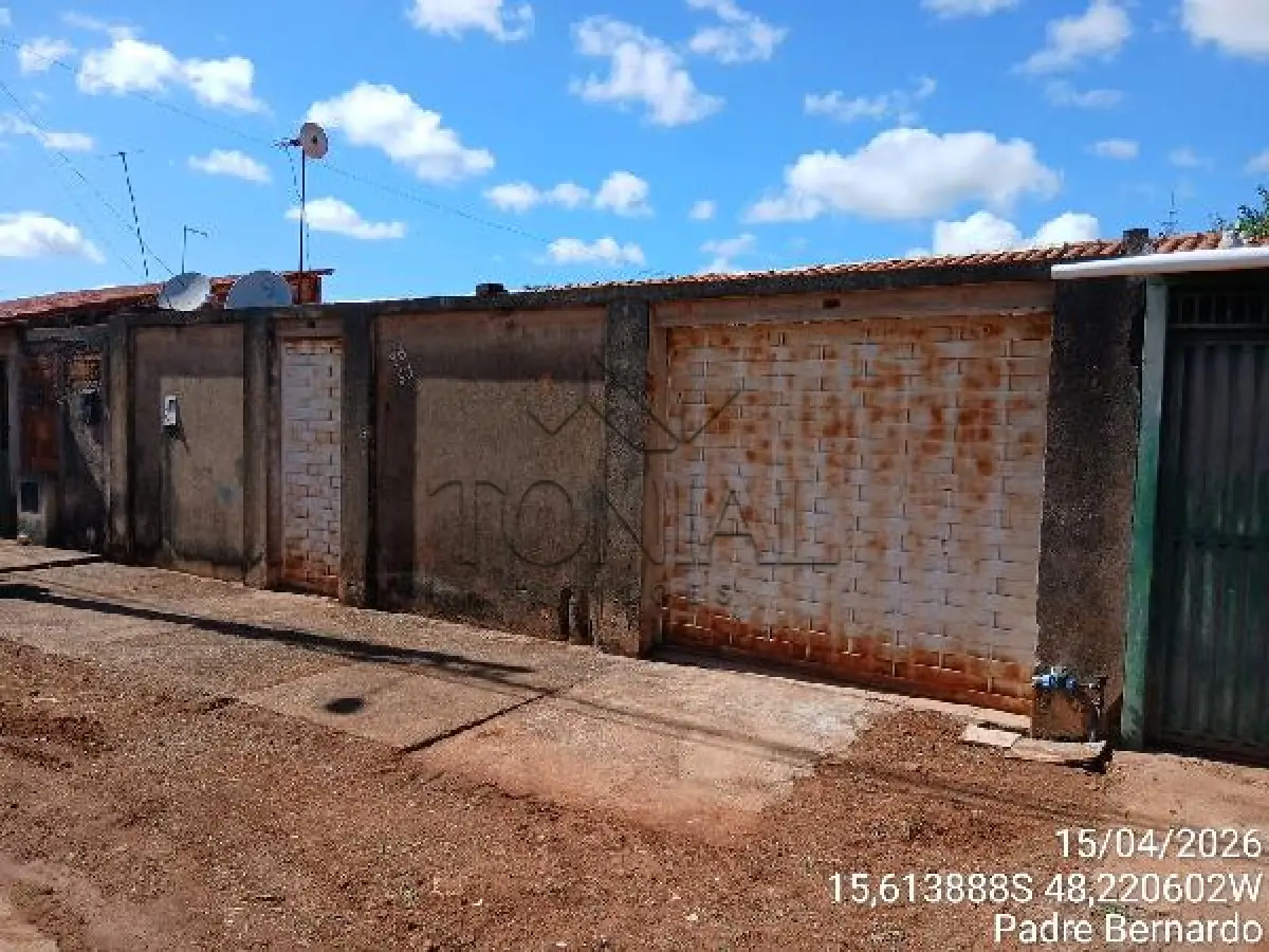 LOTE 104 - Casa - PADRE BERNARDO / GO