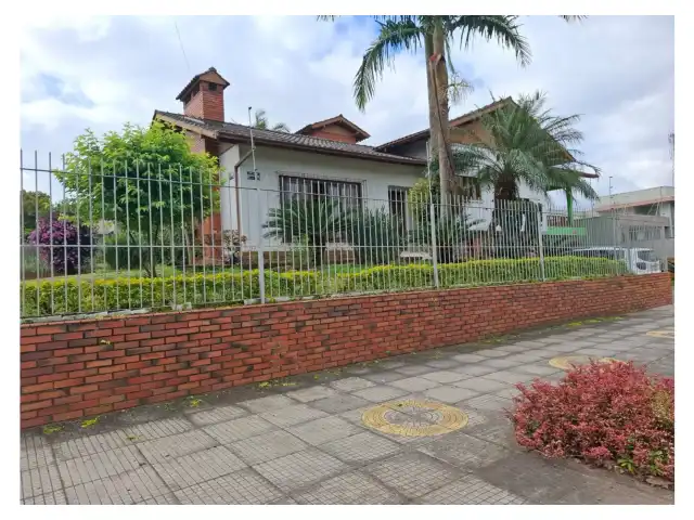 CASA - RUA CRISTÓVÃO COLOMBO Nº 535 - PORTÃO - RS