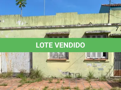 LOTE 000 - CASA - RUA RAFAEL PINTO BANDEIRA Nº 733