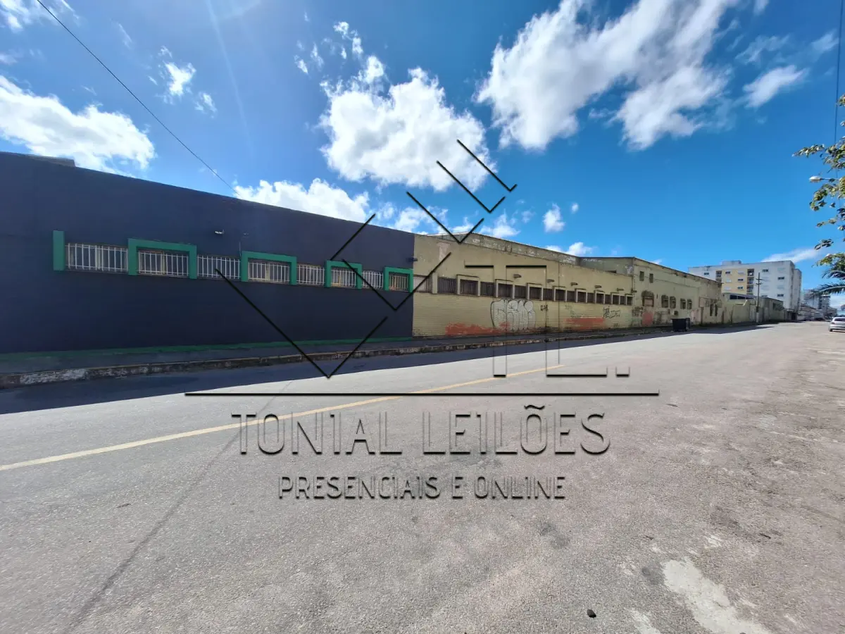 LOTE 001 - Imóvel situado Rua Três de Maio nº 1246