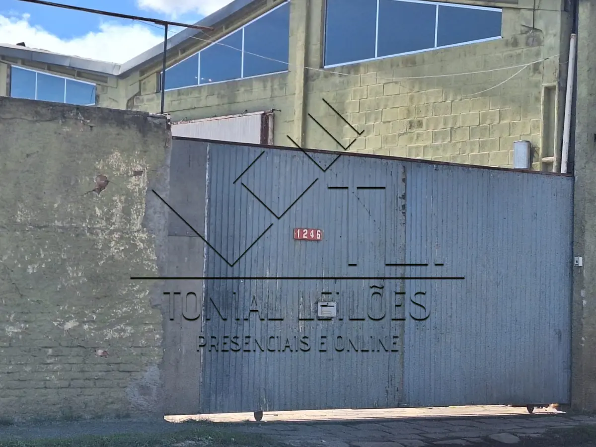 LOTE 001 - Imóvel situado Rua Três de Maio nº 1246