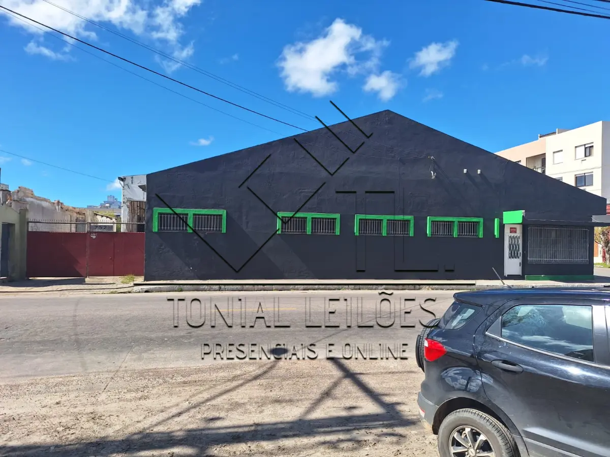 LOTE 002 - Imóvel situado na Rua Manduca Rodrigues 752