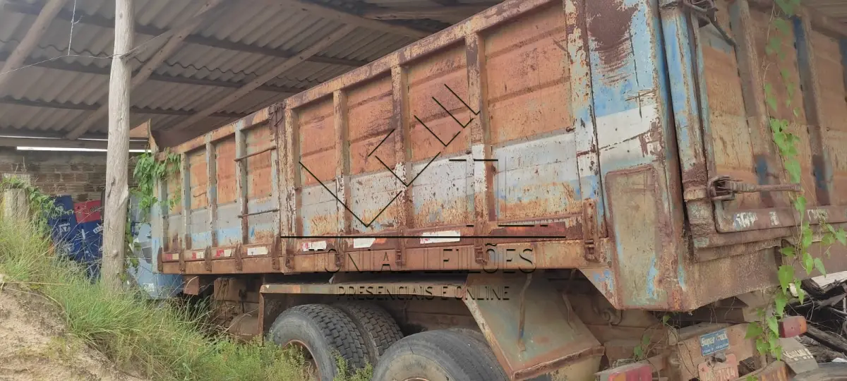 LOTE 002 - Caminhão M. Benz/L 1113