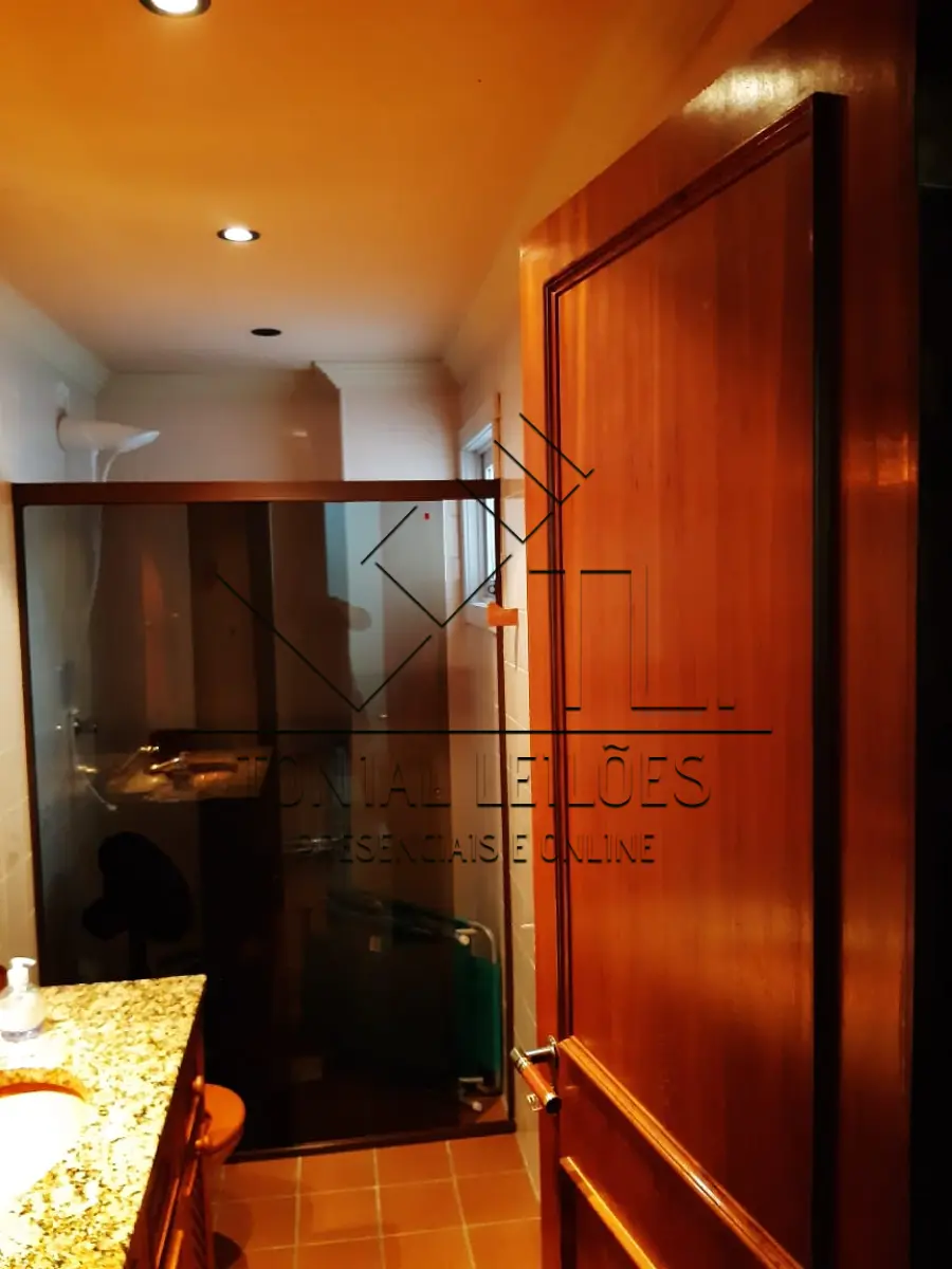 LOTE 000 - Direitos e Ações sobre apto 403, Dom Pedro II, 912.