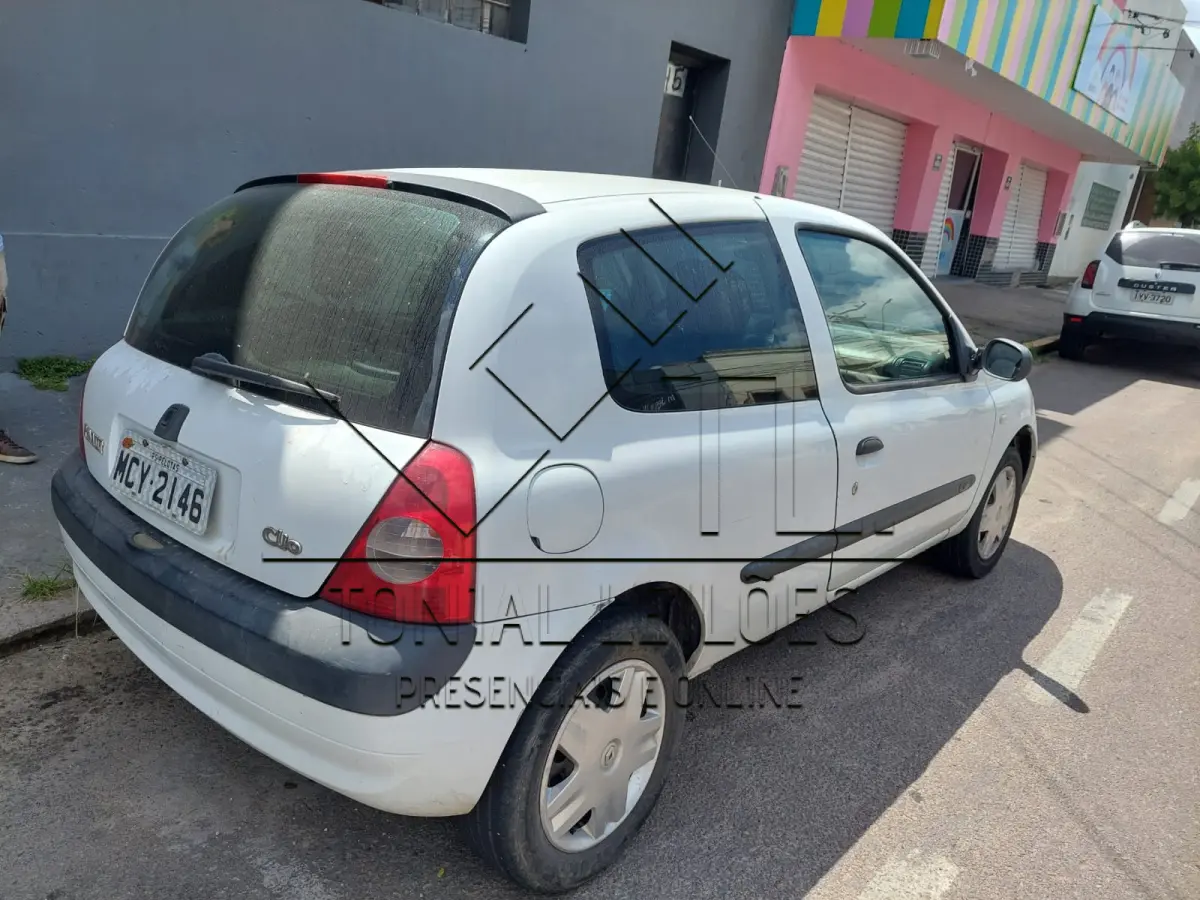 LOTE 001 - RENAULT CLIO
