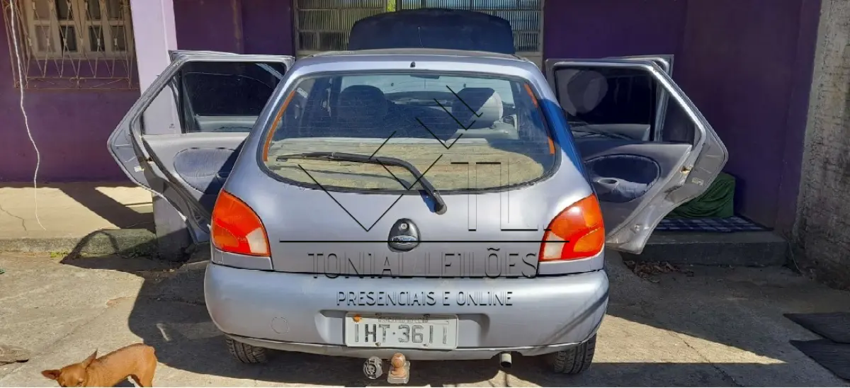 LOTE 004 - FORD/FIESTA