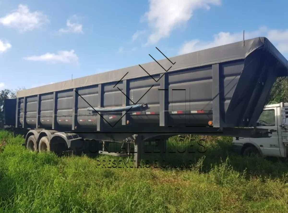 LOTE 003 - SEMI - REBOQUE