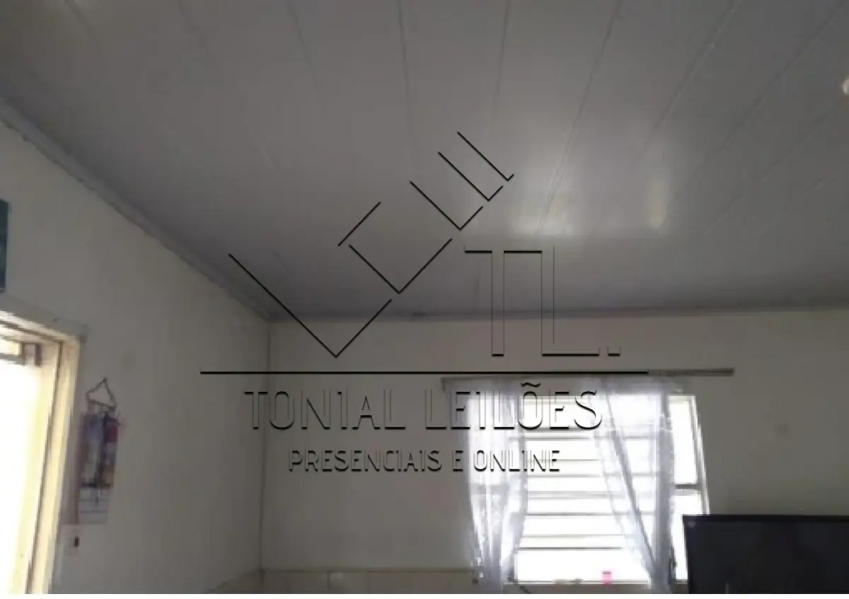 LOTE 000 - CASA - RUA LAGOA VERMELHA 530 - LARANJAL - PELOTAS - RS