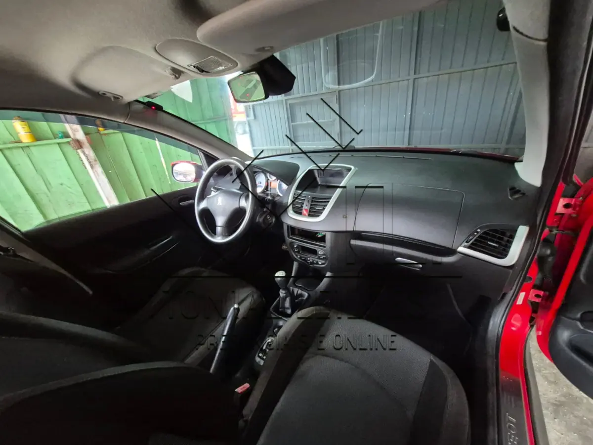 LOTE 000 - PEUGEOT 207 ESCAPADE