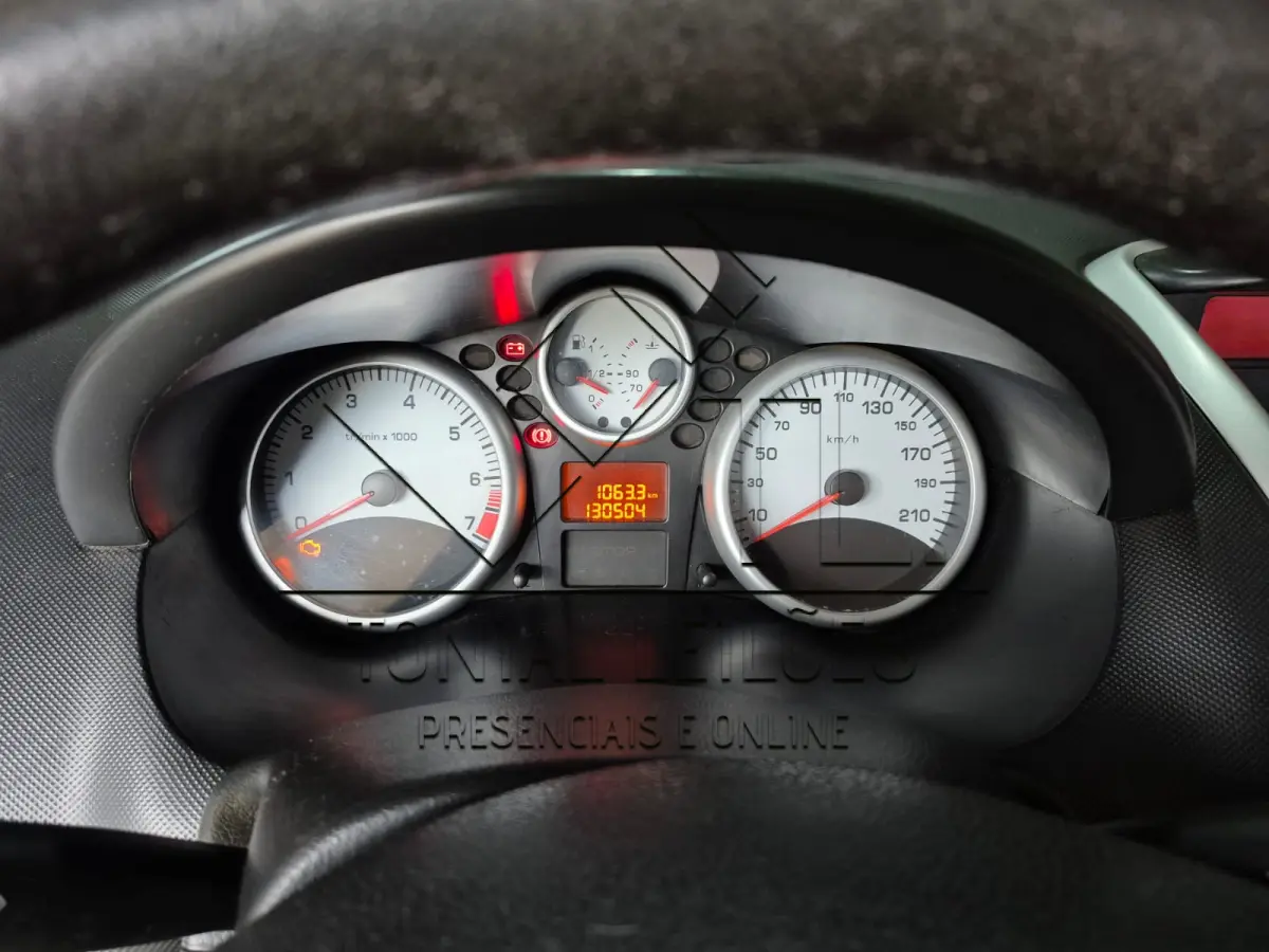 LOTE 000 - PEUGEOT 207 ESCAPADE