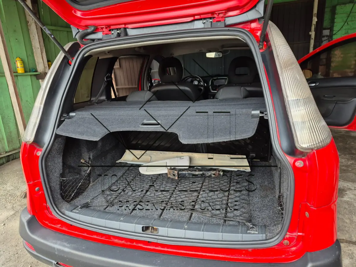 LOTE 000 - PEUGEOT 207 ESCAPADE