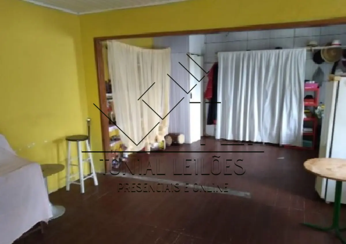 LOTE 000 - CASA - RUA LAGOA VERMELHA 530 - LARANJAL - PELOTAS - RS