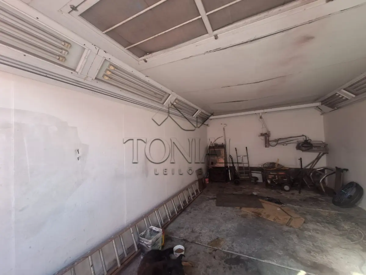 LOTE 001 - Cabine de pintura  automotiva fechada