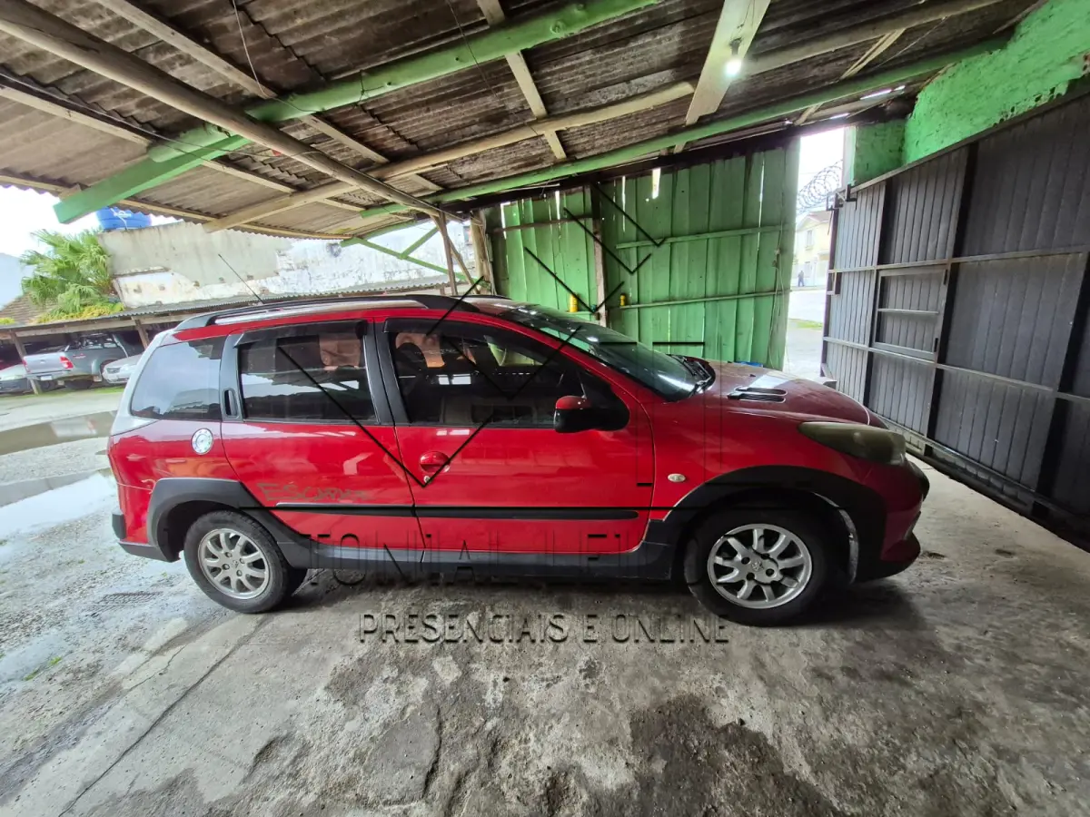 LOTE 000 - PEUGEOT 207 ESCAPADE