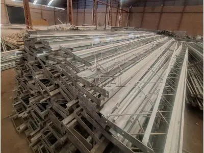 TRELIÇAS RETAS