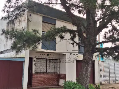 LOTE 000 - CASA - RUA JOAQUIM VIEIRA DA CUNHA Nº 185 - PELOTAS - RS