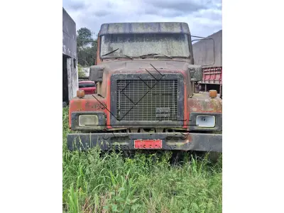 LOTE 000 - Caminhão Trator Volvo/N10 Turbo II