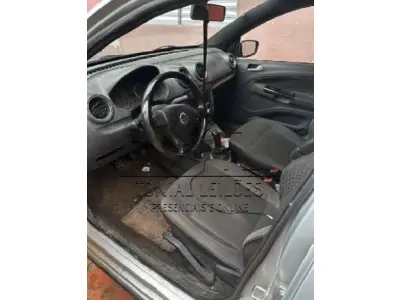 LOTE 001 - VW/ GOL RALLYE