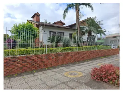 CASA -  RUA CRISTÓVÃO COLOMBO Nº 535 - PORTÃO - RS
