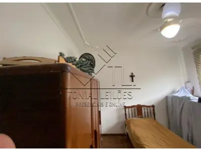 LOTE 000 - APARTAMENTO 22, ED. URUGUAIANA, RUA SENADOR MENDONÇA Nº 35 - PELOTAS - RS
