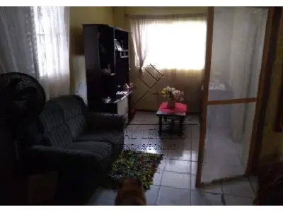 LOTE 000 - CASA - RUA LAGOA VERMELHA 530 - LARANJAL - PELOTAS - RS