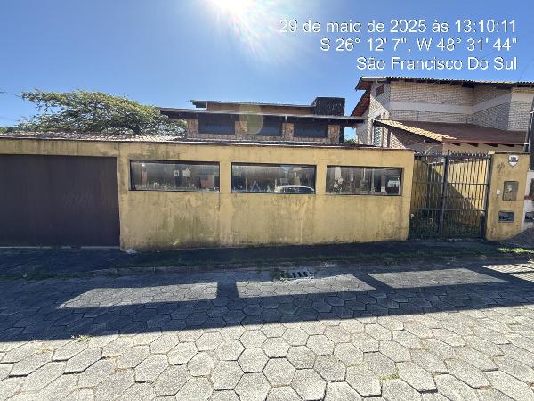 CASA - SÃO FRANCISCO DO SUL / SC