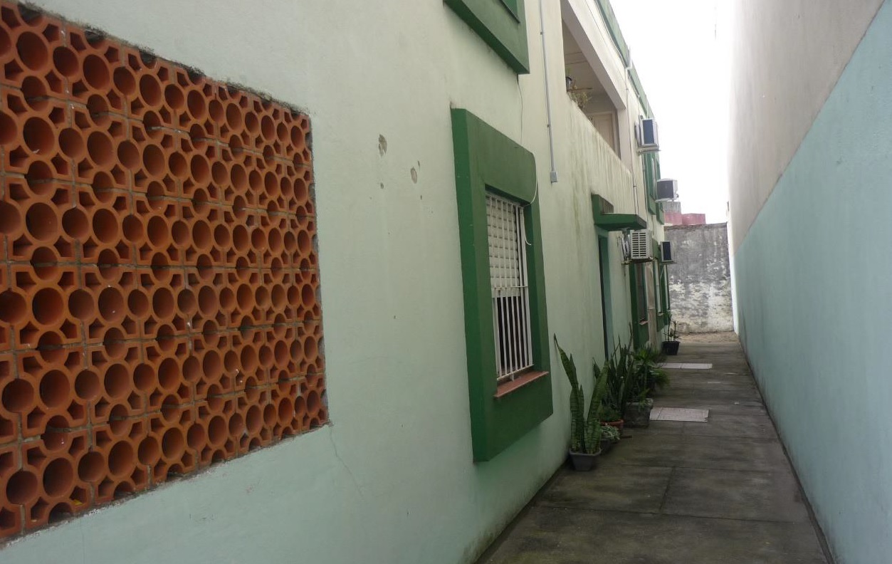 APTO 102 - BL. B - AV. VISCONDE DA GRAÇA Nº 272 - PELOTAS - RS